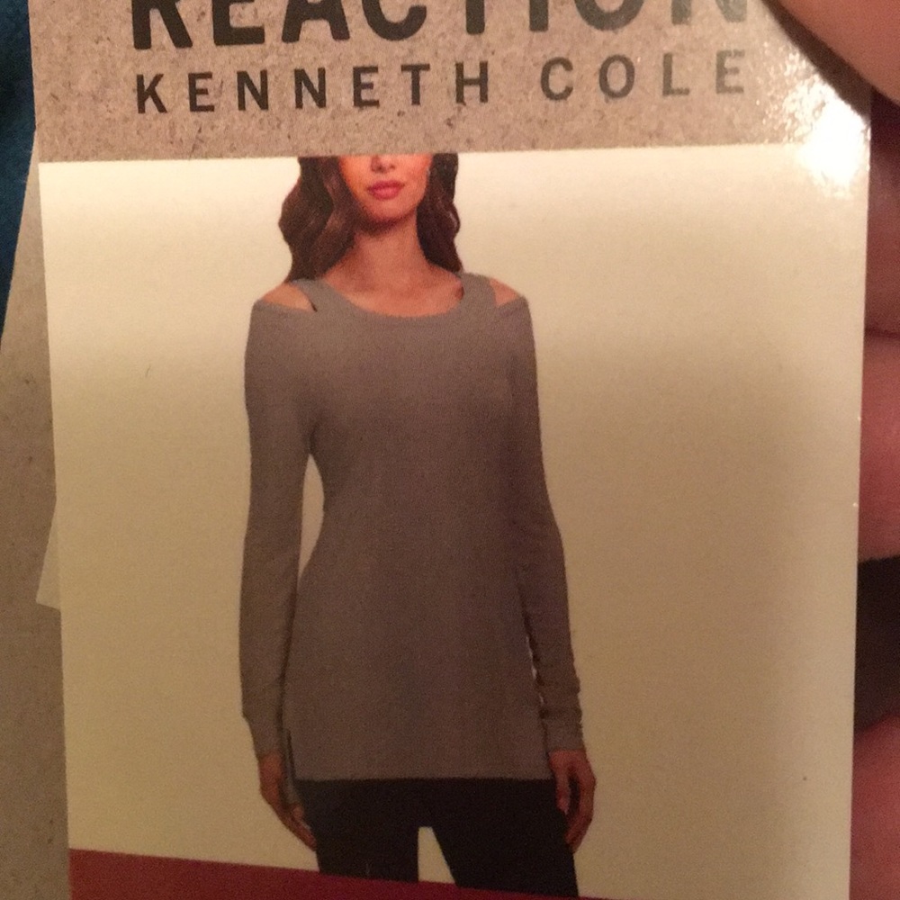 Kenneth Cole Reaction long sleeve✨